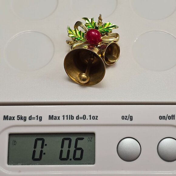 Vintage Gerry’s Christmas Jingle Bells Brooch Holly Leaves Red Berry Pin - Picture 7 of 7